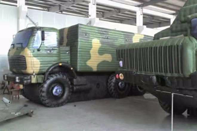 始兴大型军事车